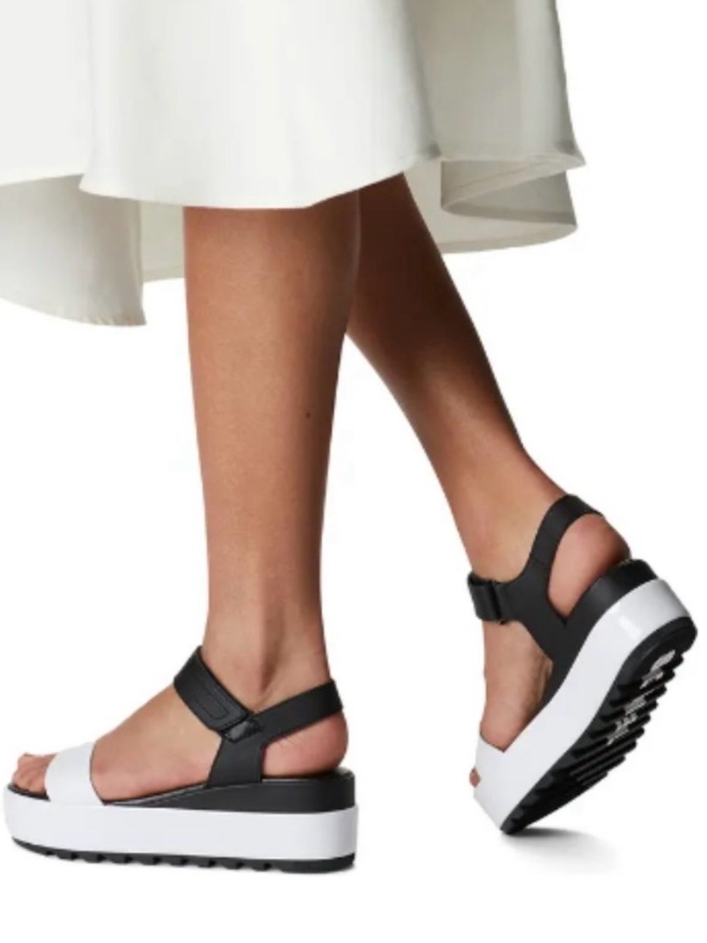 SOREL Cameron Flatform Two-Tone Black & White Sandals size 9.5